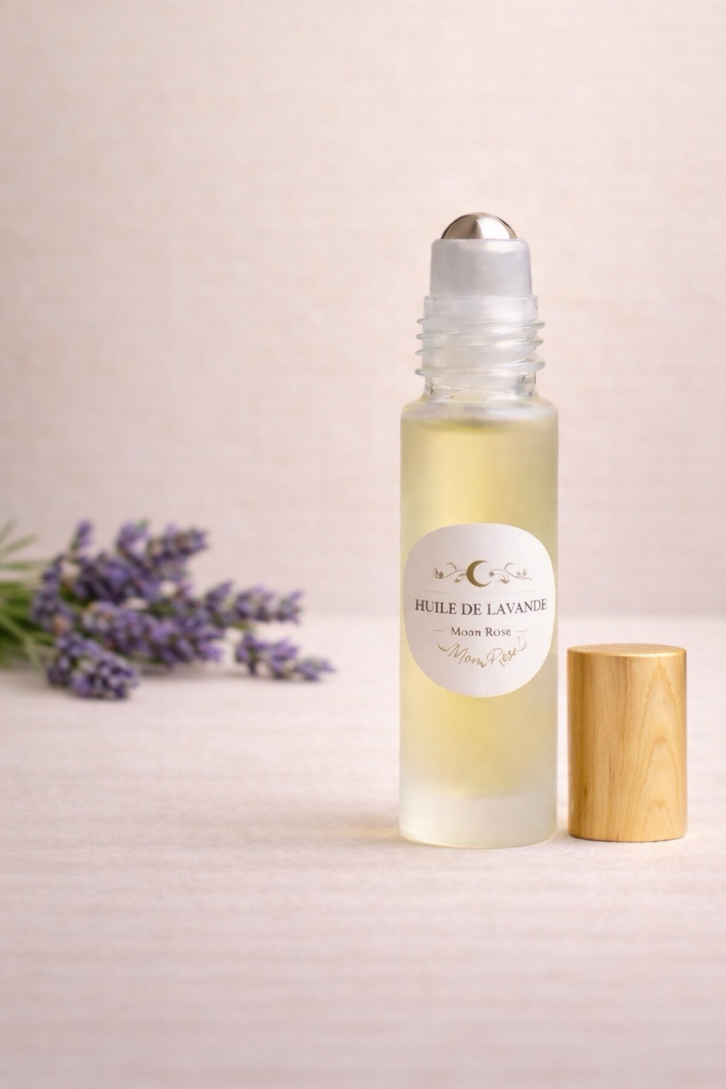 Coffret découverte MoonRose avec 4 huiles naturelles pour le visage, ensemble de huiles essentielles pour le soin du visage.