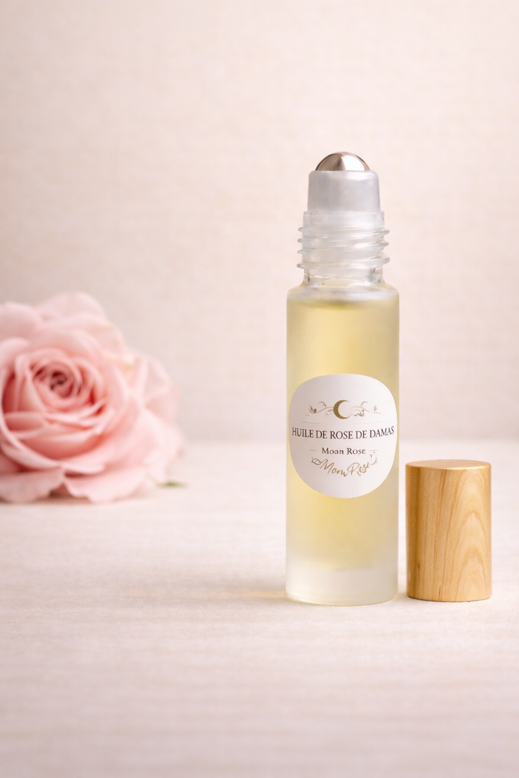 Coffret découverte MoonRose avec 4 huiles naturelles pour le visage, ensemble d'huiles essentielles pour la peau.